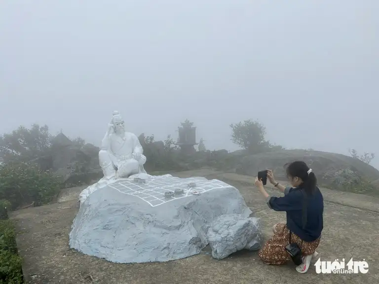 Đỉnh Bàn Cờ trên bán đảo Sơn Trà, Đà Nẵng - Ảnh: TRƯỜNG TRUNG