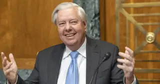 Ông Trump tiết lộ cuộc gọi cuối cùng với Thượng nghị sĩ Lindsey Graham