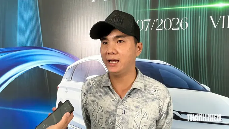 Anh Nguyễn Thanh Bình chia sẻ về quyết định mua xe điện như BYD M 6 để chạy dịch vụ