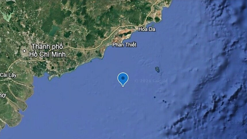Chìm tàu, 4 ngư dân mất tích