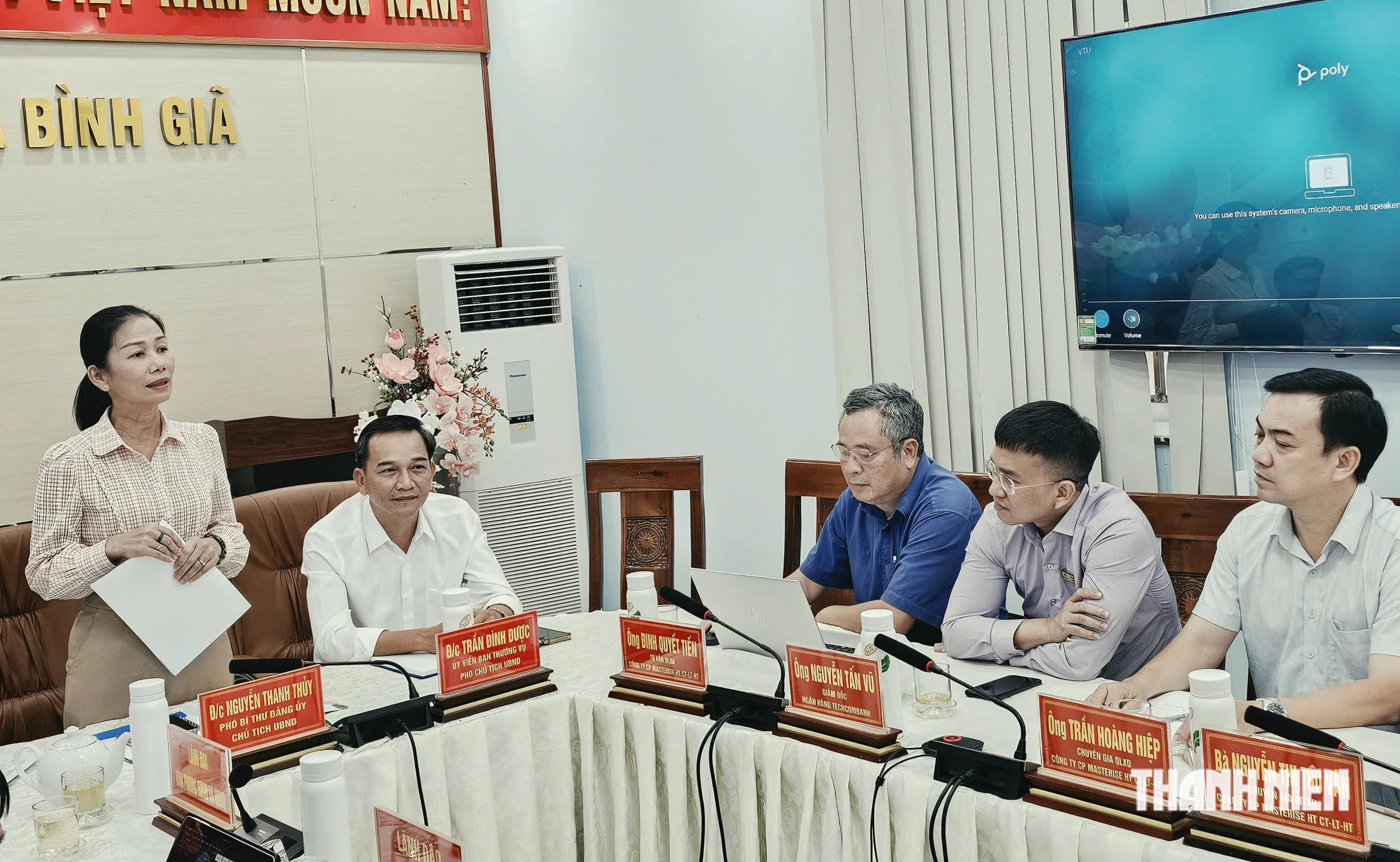 Bà Nguyễn Thanh Thủy, Chủ tịch UBND xã Bình Giã, tại buổi làm việc với chủ đầu tư dự án cao tốc đô thị Hồ Tràm - Cảng hàng không Long Thành
