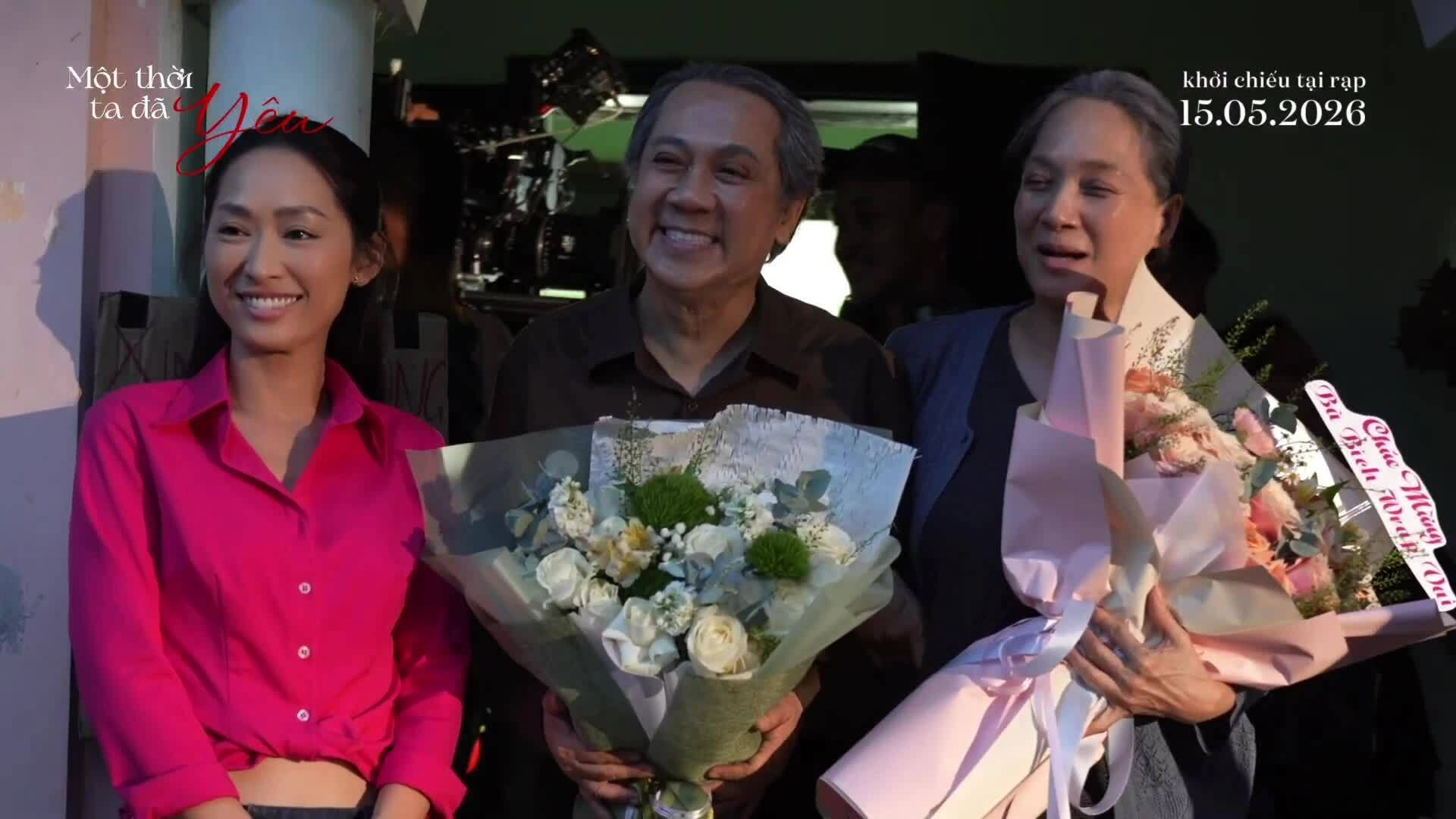 Nghệ sĩ Thành Lộc, Lê Khanh kể kỷ niệm lần đầu đóng chung phim "Một thời ta đã yêu". Video: Đoàn phim cung cấp