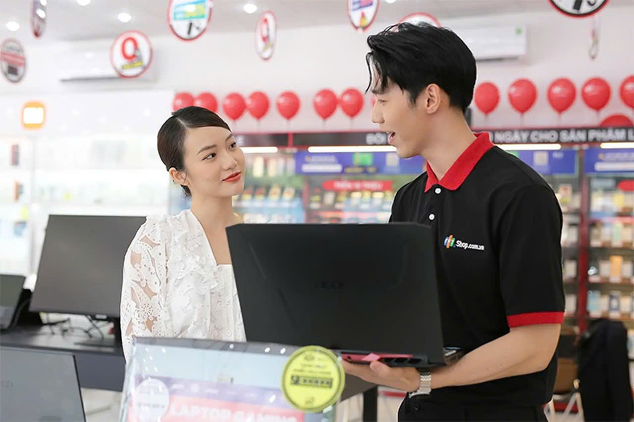 FPT Shop phát triển hệ thống bán lẻ công nghệ, nâng cao chất lượng phục vụ và hiệu quả vận hành - Ảnh: Hoàng Khánh