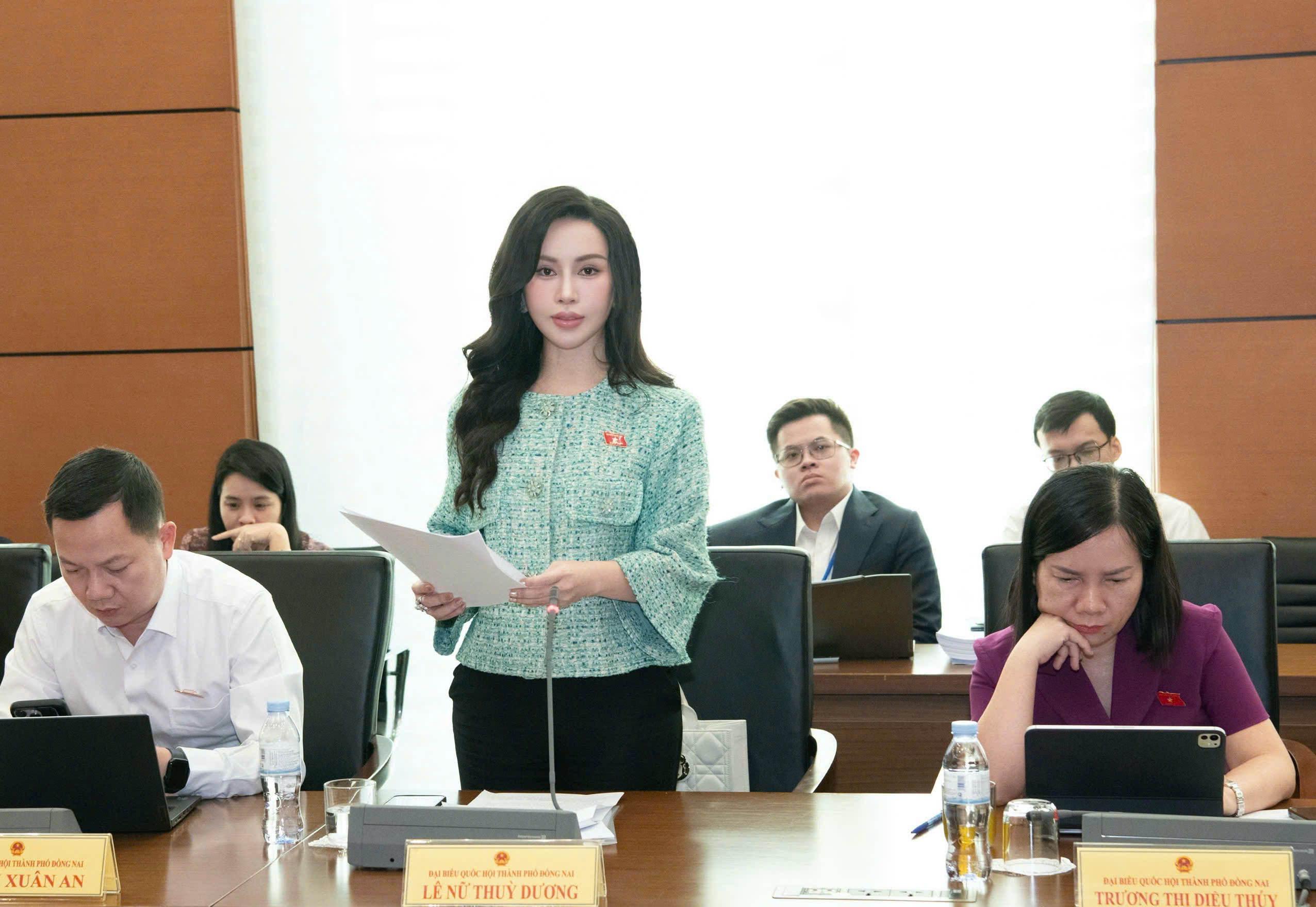 Ủy viên Ủy ban Kinh tế và Tài chính, đại biểu Lê Nữ Thùy Dương (đoàn Đồng Nai) - Ảnh: QUỐC HỘI