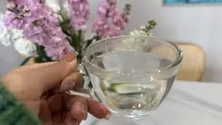 Uống nước thế nào tốt cho người axit uric cao