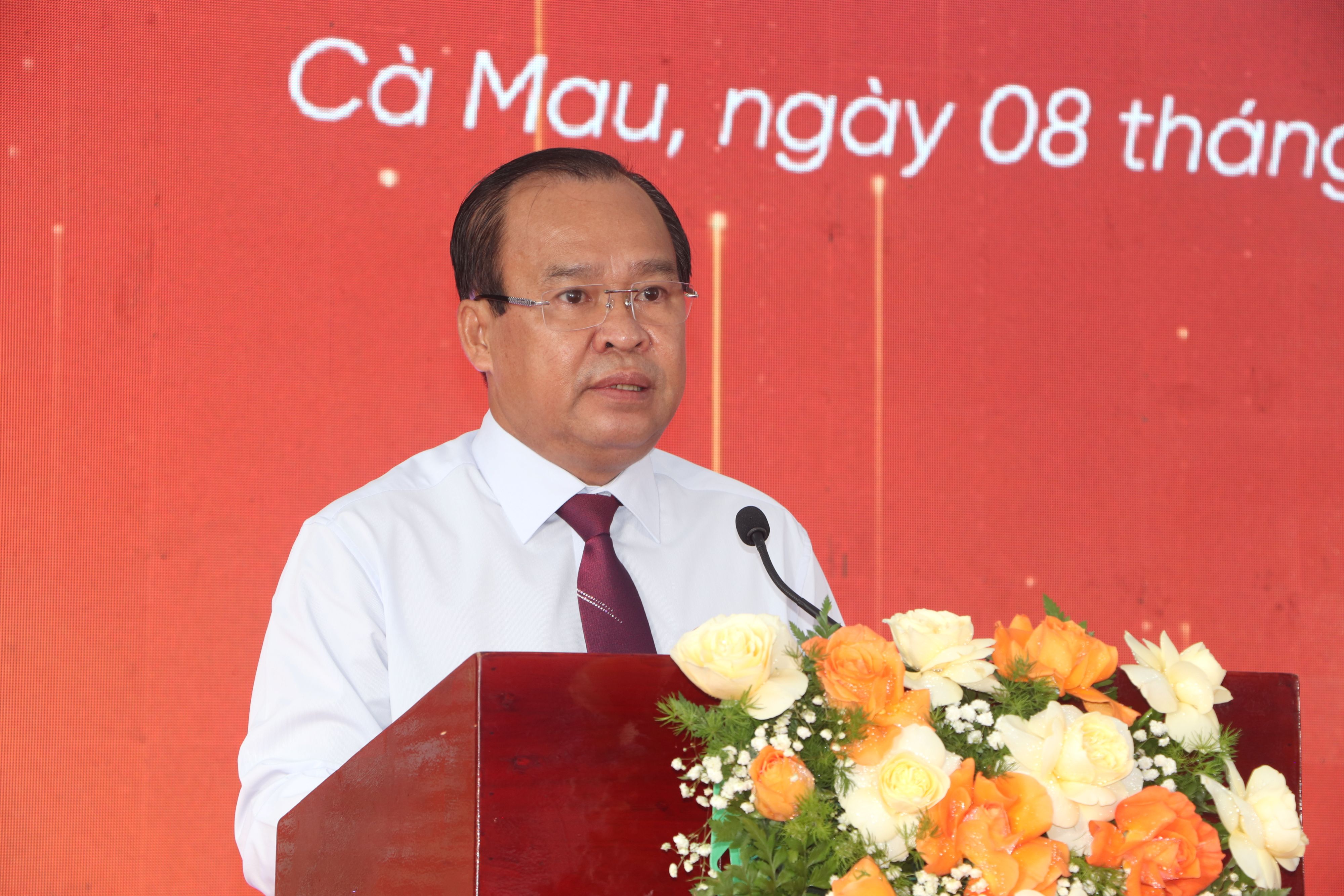 Ông Nguyễn Minh Luân, Phó chủ tịch UBND tỉnh Cà Mau, nhấn mạnh chuyển đổi số chỉ phát huy hiệu quả khi công nghệ được ứng dụng vào sản xuất, kinh doanh và đời sống