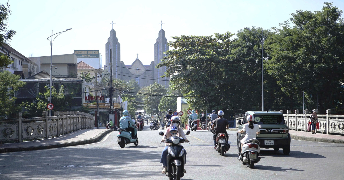 Huế cảnh báo người dân chủ động ứng phó mưa lũ