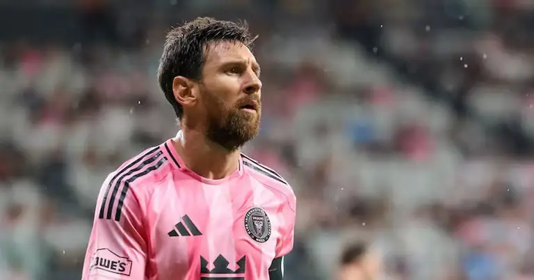 Lionel Messi đạt thỏa thuận mua lại CLB hạng nhì Tây Ban Nha