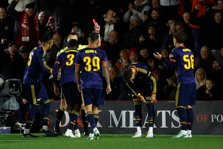 Cầu thủ trẻ Max Dowman nhận thẻ đỏ vì hành vi bạo lực báo hại Arsenal