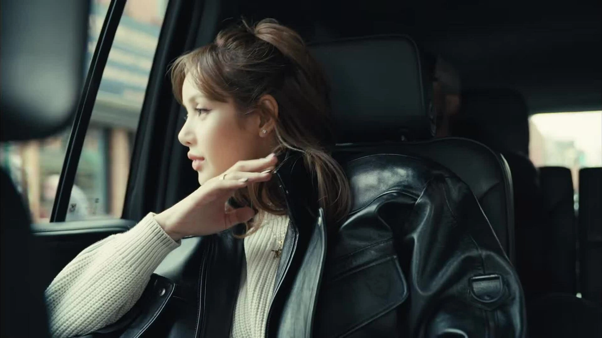 Trailer "Always Lalisa", phim được phổ biến đến người xem từ đủ 13 tuổi trở lên (13+). Video: LLOUD