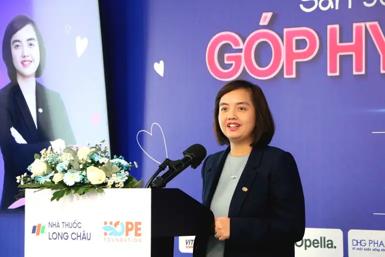 Bà Nguyễn Đỗ Quyên - Phó Tổng Giám đốc FPT Retail kiêm Giám đốc Điều hành Hệ thống Nhà thuốc và Tiêm chủng Long Châu - Ảnh: THU HIẾN