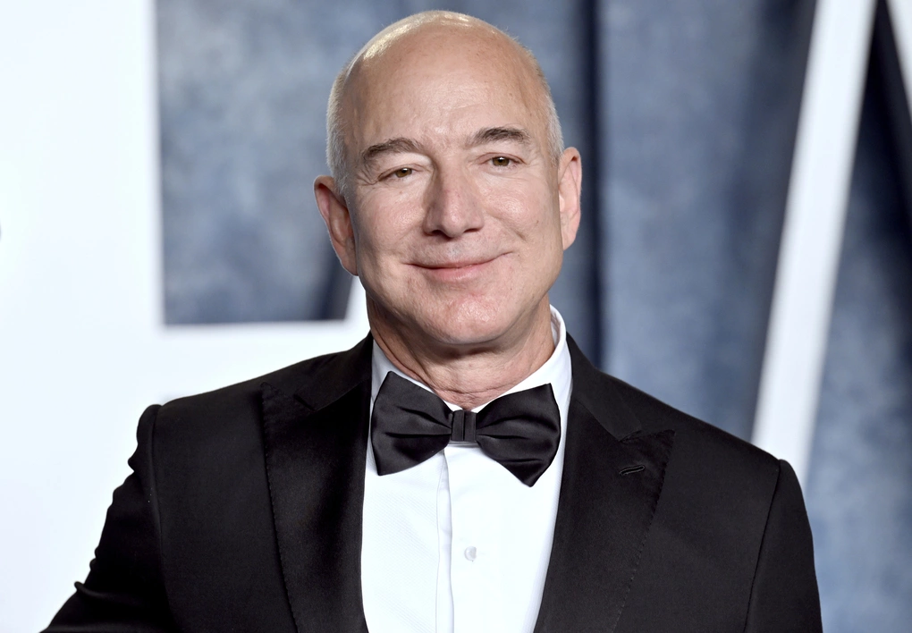 Nhà sáng lập Amazon Jeff Bezos tại Vanity Fair Oscar Party diễn ra ngày 12/03/2023. Ảnh: AP