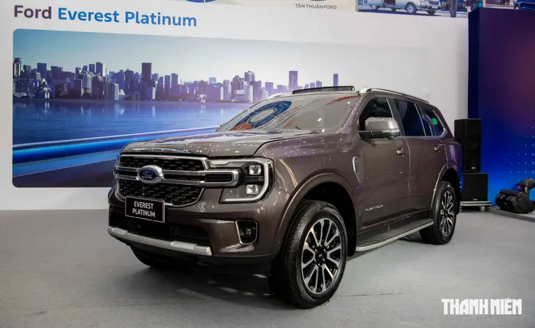 Mẫu xe thứ ba của Ford góp mặt trong danh sách này. Nỗ lực áp dụng các chương trình ưu đãi, giảm giá từ Ford cũng như đại lý giúp doanh số Ford Everest sau nửa đầu năm 2026 đạt 6.101 xe, tăng 967 xe so với cùng kỳ năm ngoái. Ford Everest có sự thay đổi mạnh mẽ về thiết kế, công nghệ, vận hành… đây cũng là những yếu tố giúp Everest tạo được sức hút với khách hàng Việt Nam