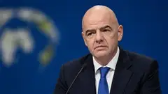 Infantino chính thức từ bỏ kế hoạch bán quyền thương mại World Cup