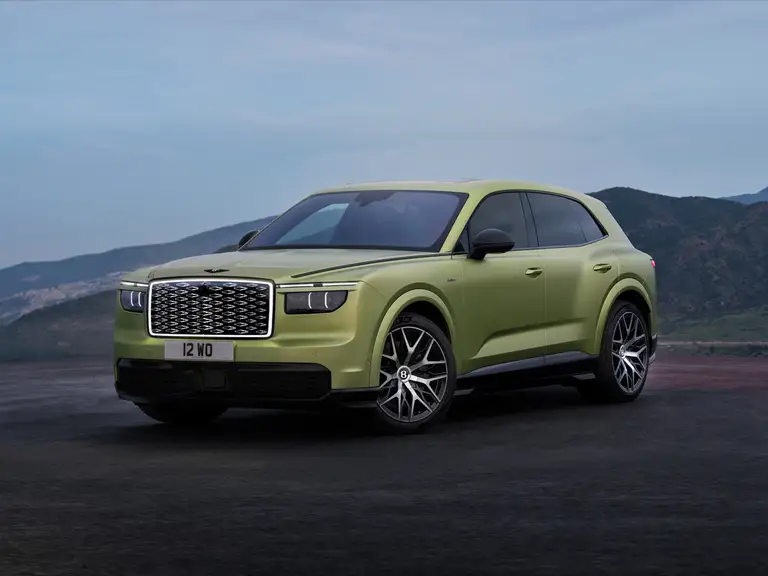 Ngoại hình Torcal vẫn mang hơi hướng một chiếc SUV động cơ đốt trong