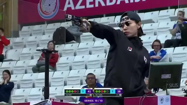 Kim Ye-ji gây sốt với thần thái tại Olympic Paris 2024.
