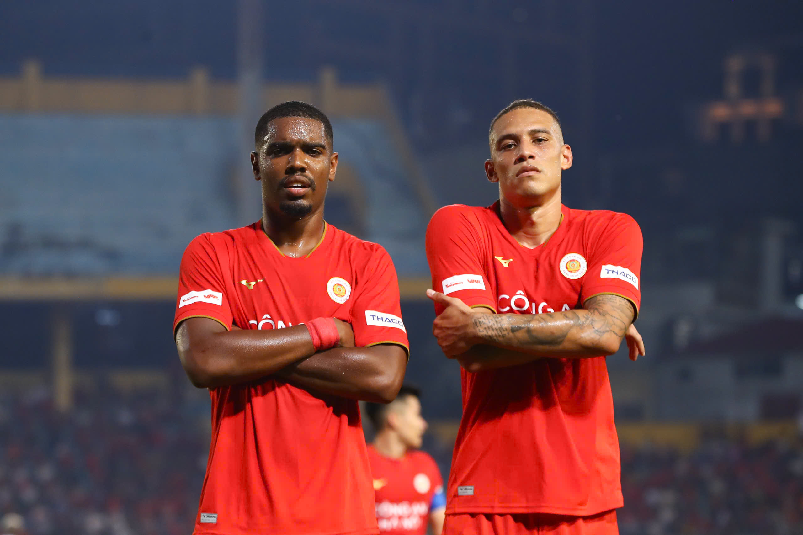 CLB CAHN đang là "độc cô cầu bại" ở V-League