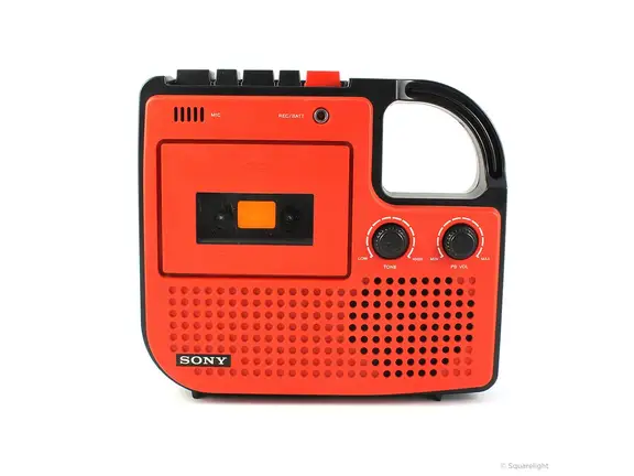 Sony Cassette-Corder TC-64 (1975): máy ghi âm cassette xách tay có quai cầm liền thân | Viết bởi osx