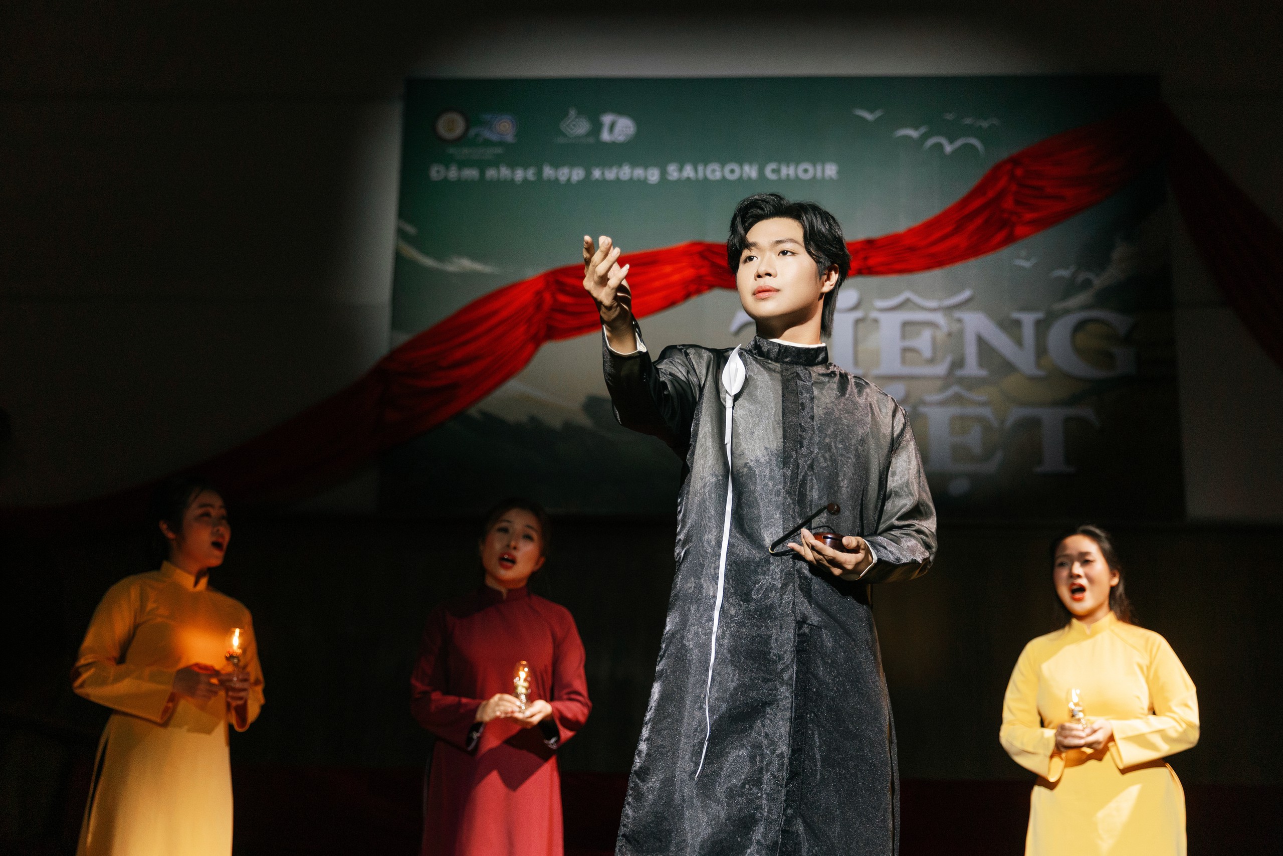 Trọng Nhân đưa cải lương tuồng cổ đến không gian hợp xướng Tiếng Việt