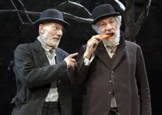 Sir Patrick Stewart và Sir Ian McKelle thường xuyên có những tấm ảnh vui vẻ bên nhau như thế này - Ảnh: The Times.
