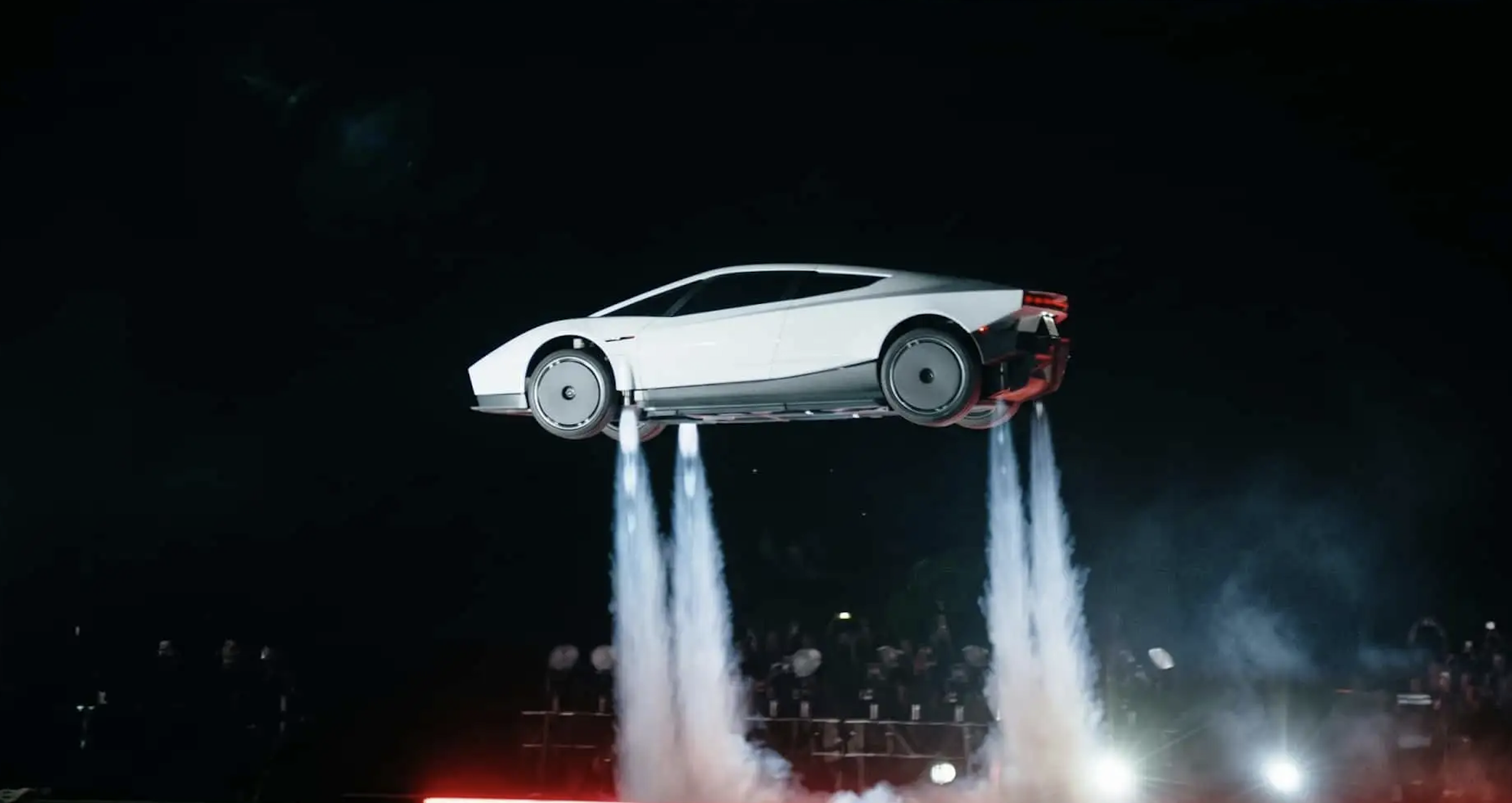 Tesla cho biết Roadster sẽ có 4 phiên bản, gồm: Roadster (tiêu chuẩn), Performance, Thrust và Rocket