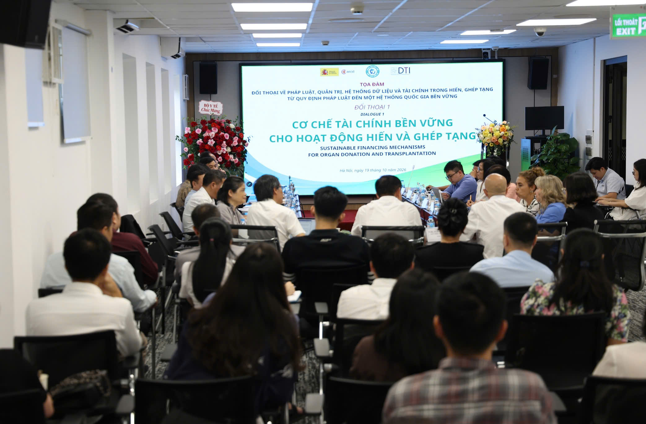 Quang cảnh tọa đàm. Ảnh: Trần Minh