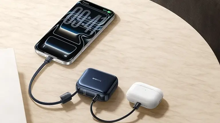 Baseus PicoGo AC22 Mini có kích cỡ tương đương một hộp sạc AirPods