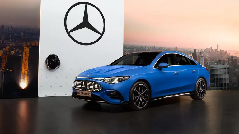 Mercedes-Benz CLA 200 electric ra mắt tại Việt Nam: 800V, đi tối đa 542 km, giá 1,59 tỷ đồng