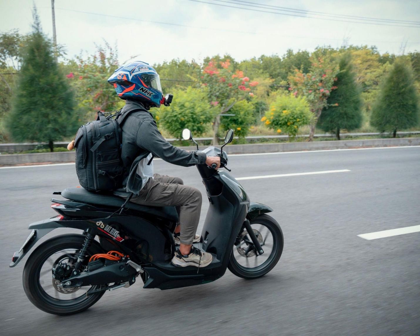 Dat Bike Quantum S phù hợp di chuyển cả trong phố và đi xa