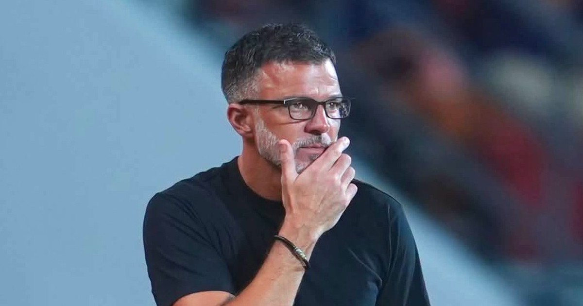HLV tuyển Thái Lan: Việt Nam mạnh đâu phải vì 1, 2 ngôi sao