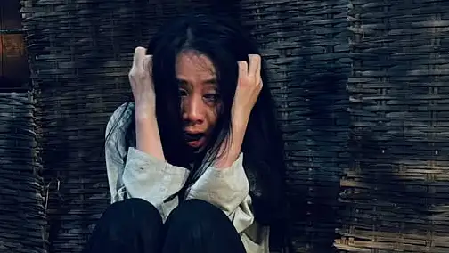 Trích diễn xuất của Thanh Hiền trong "Nợ đời vay trả". Video: YouTube THVL phim
