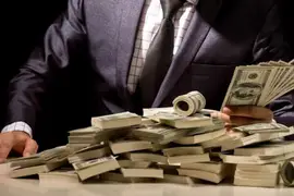 Một doanh nhân Việt vừa "rớt" khỏi danh sách tỷ phú USD