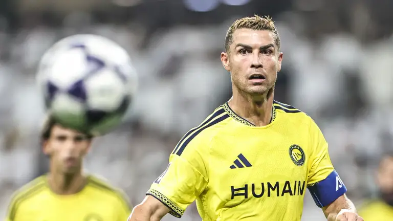 Ronaldo chơi trọn trận, Al Nassr thảm bại ở Cup C1 châu Á