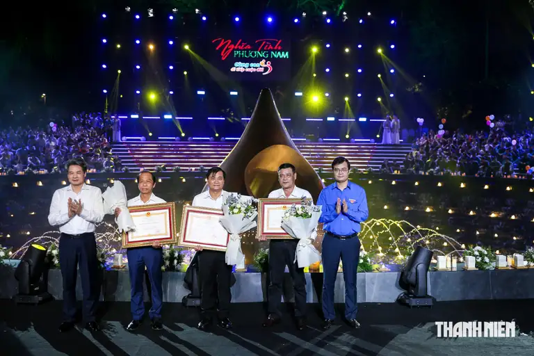 Nhiều tập thể, cá nhân ở Báo Thanh Niên vinh dự đón nhận danh hiệu cao quý của Đảng, Nhà nước