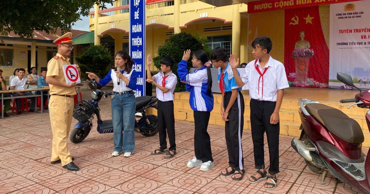 Giao xe máy cho con chưa đủ tuổi: Có thể bị phạt cải tạo không giam giữ đến 3 năm