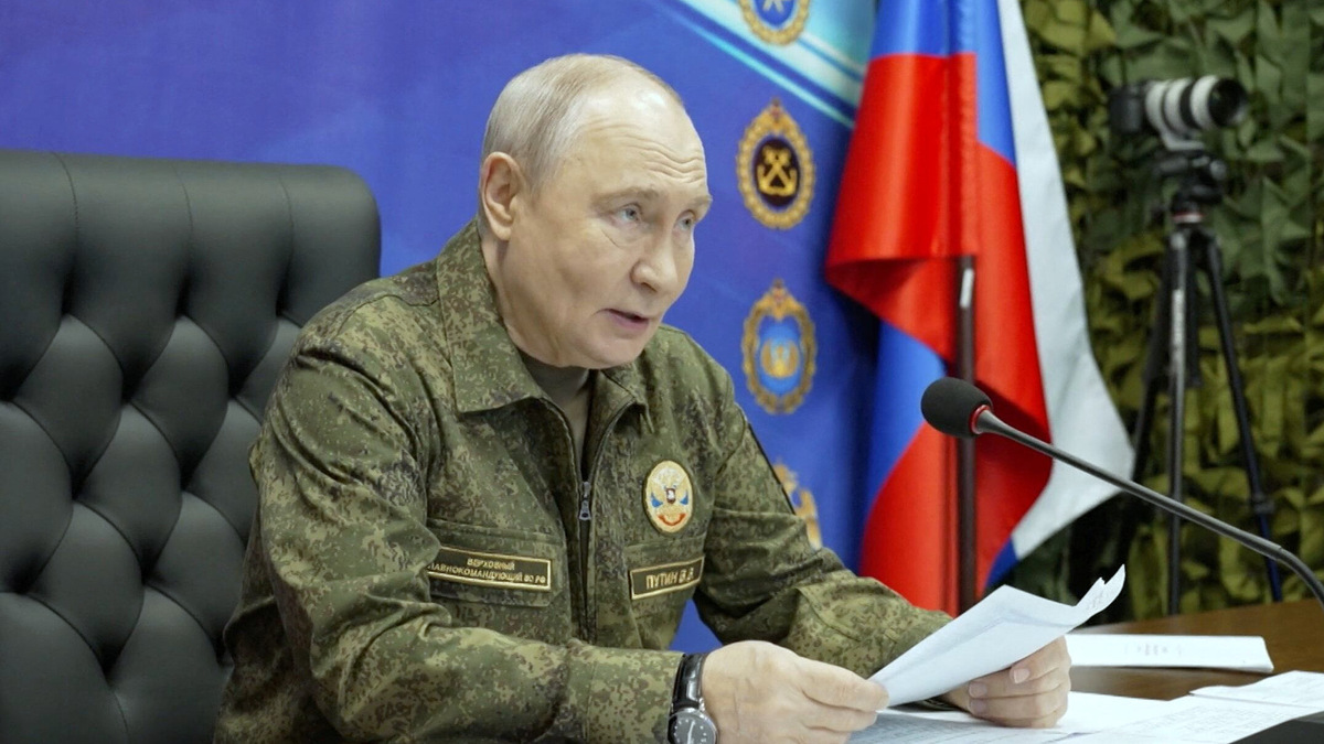 Ông Putin: Nga đang lập 'vùng an ninh không thương lượng' dọc biên giới