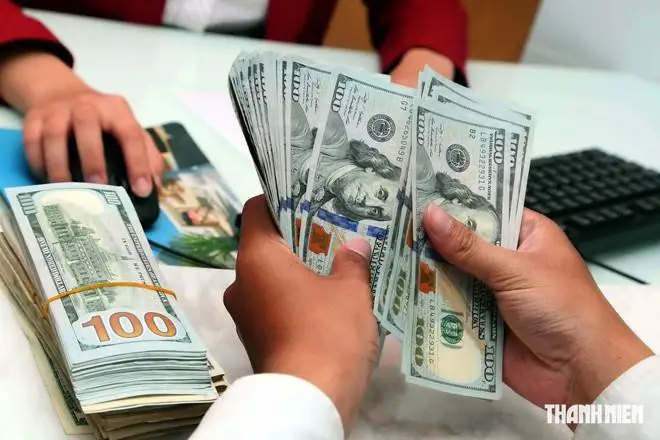 Giá USD sáng 5.8 trong ngân hàng tiếp tục giảm