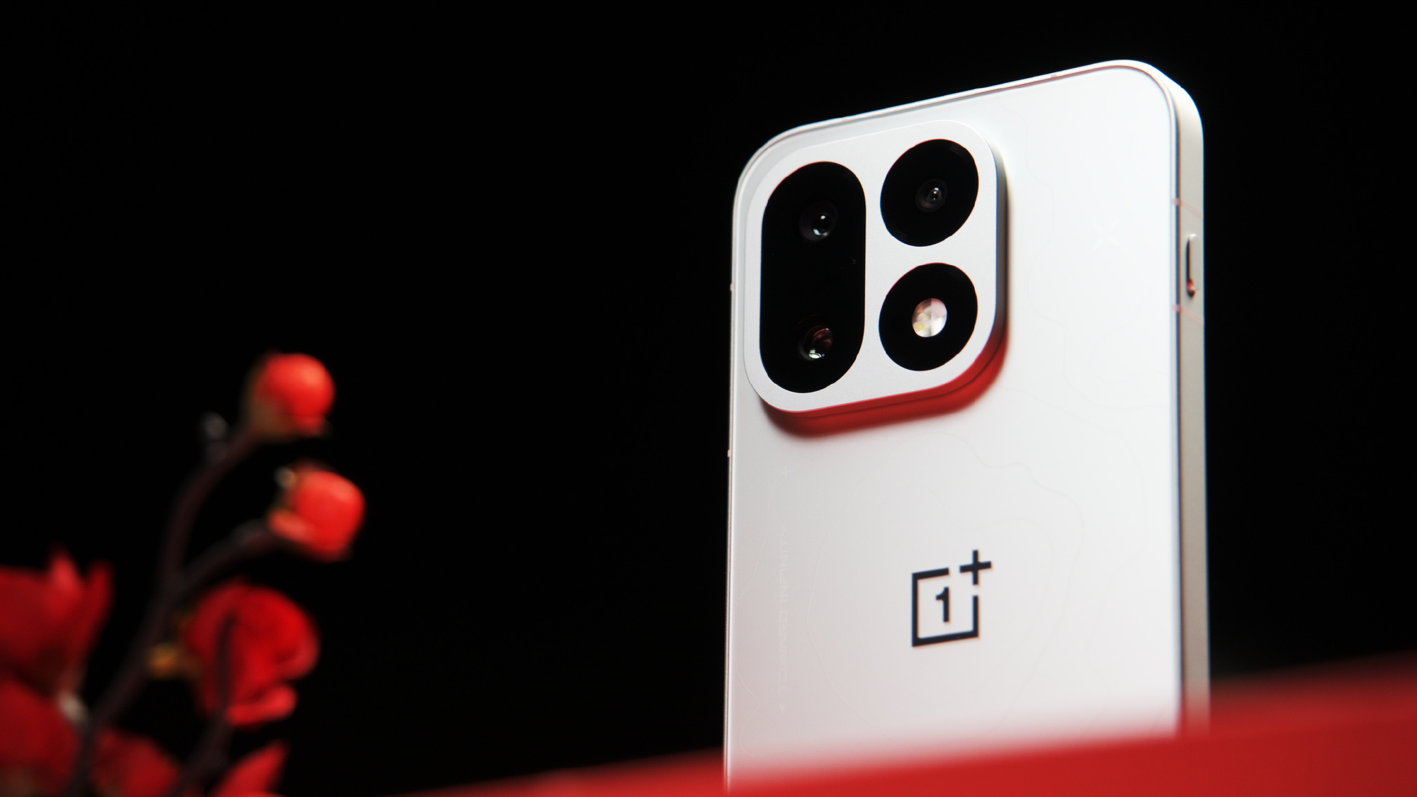 OnePlus 16 ra mắt với pin 9000mAh, màn hình 185Hz, camera chính 200 MP - Ảnh 2.