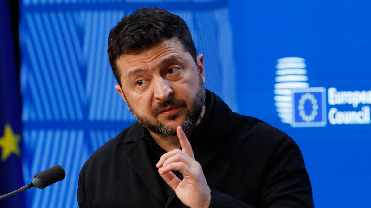 Ông Zelensky kêu gọi EU cung cấp gần 79 tỷ USD, 300 tên lửa Patriot