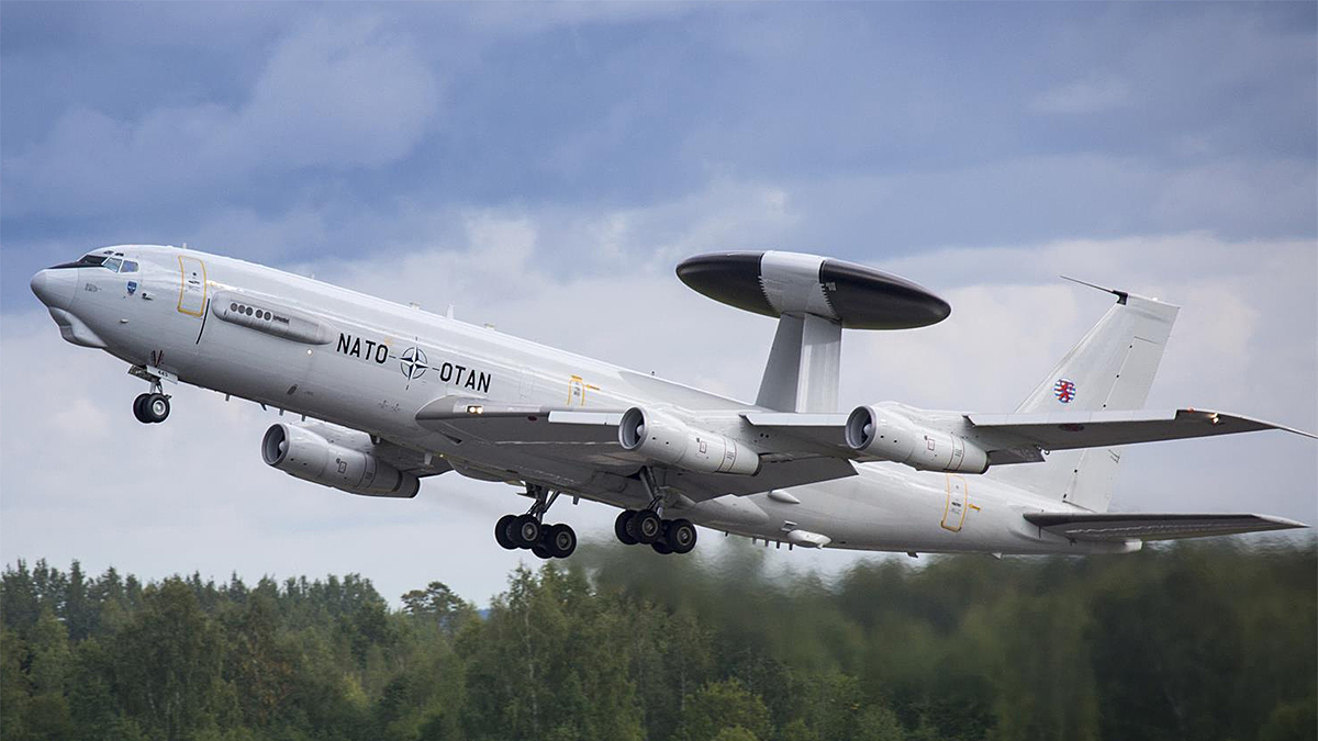 NATO điều thêm máy bay, radar đến biển Đen