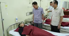 Hỗ trợ chi phí điều trị cho công nhân ngộ độc thực phẩm ở Huế