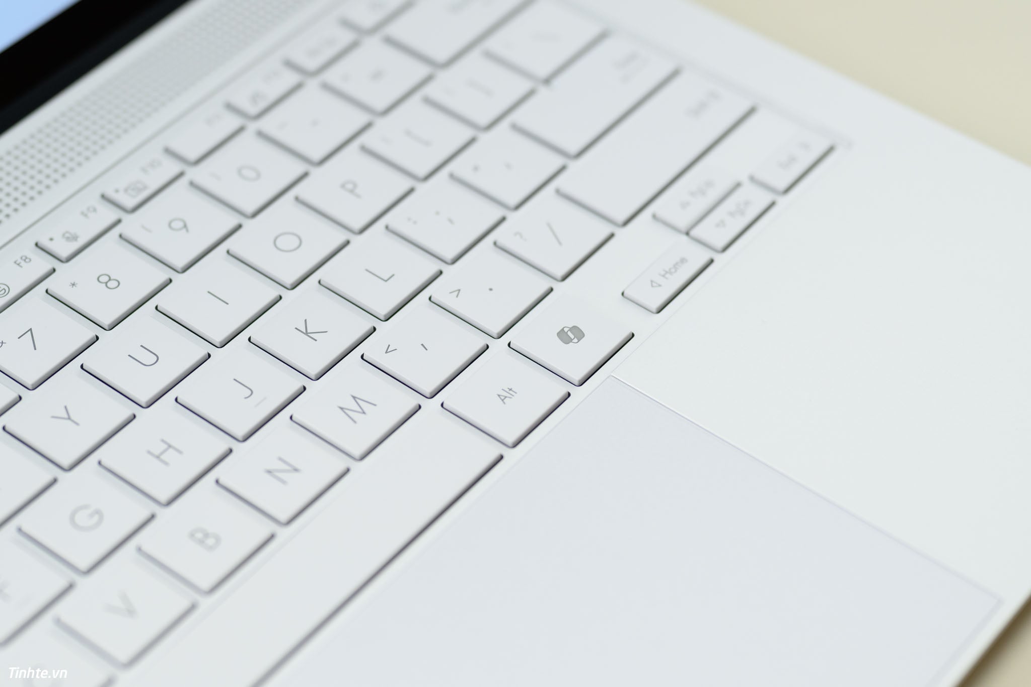 Phím Copilot trên PC vô dụng là vậy, nhưng đằng sau đó là quyền lực rất lớn của Microsoft