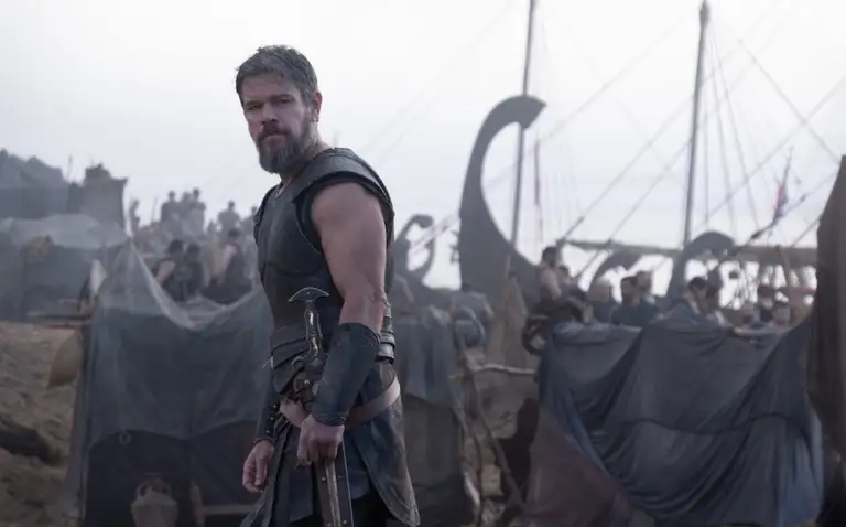 Matt Damon trong vai Odysseus, nhân vật trung tâm của The Odyssey do Christopher Nolan đạo diễn. Ảnh Universal Pictures.