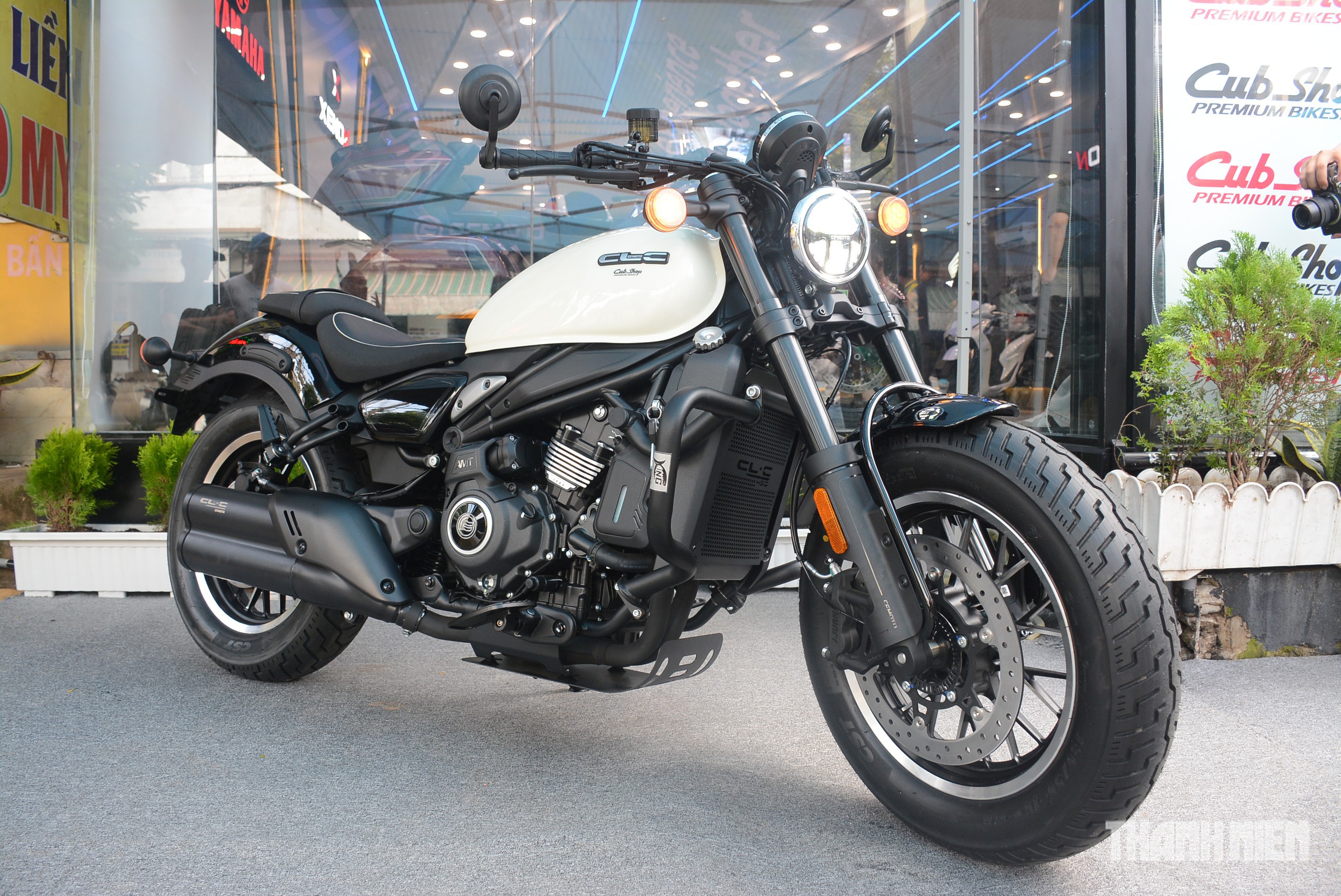 CFMoto 450CL-C AMT vừa gia nhập thị trường Việt Nam thu hút sự chú ý khi kết hợp kiểu dáng cruiser cổ điển với hệ thống truyền động AMT