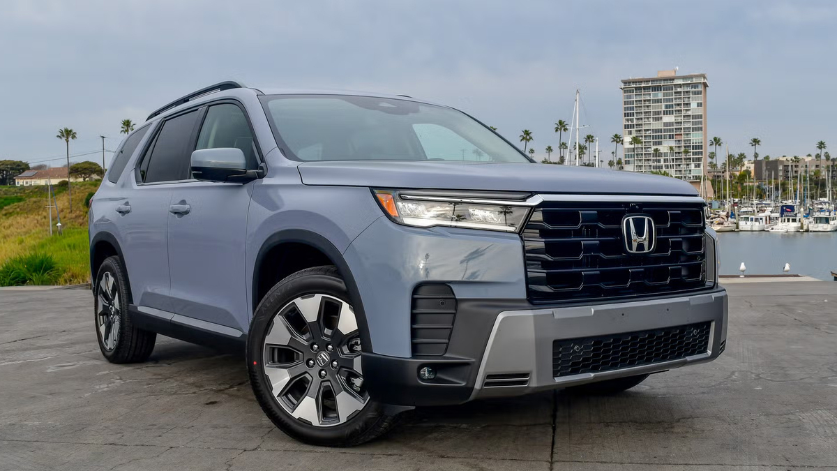 Honda có thể làm SUV cỡ lớn mới đấu Toyota Grand Highlander