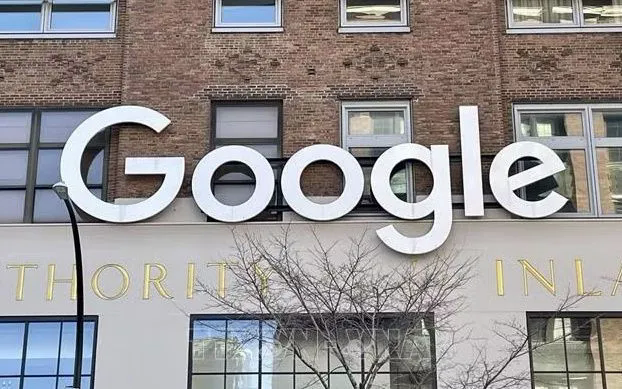 Biểu tượng Google tại văn phòng ở New York, Mỹ. Ảnh: Kyodo/TTXVN