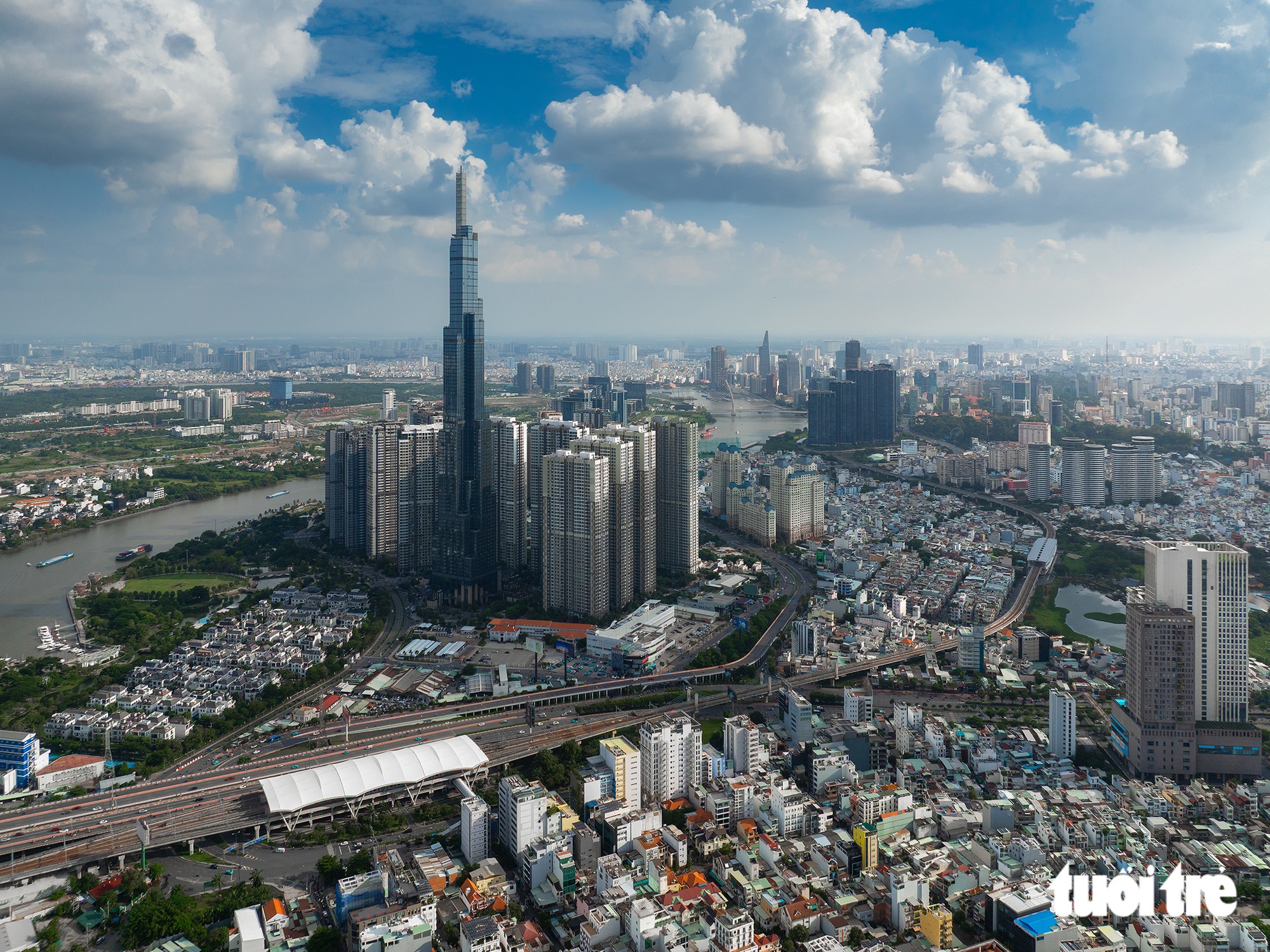 Cuộc thi ảnh trực tuyến My City - My Story mở ra cơ hội để người dân, du khách kể câu chuyện về TP.HCM qua những khung hình - Ảnh: VĂN TRUNG