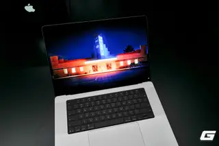 Đây là MacBook Pro cảm ứng: Màn OLED đen sâu, Dynamic Island lên Mac kích thước siêu nhỏ - Ảnh 3.