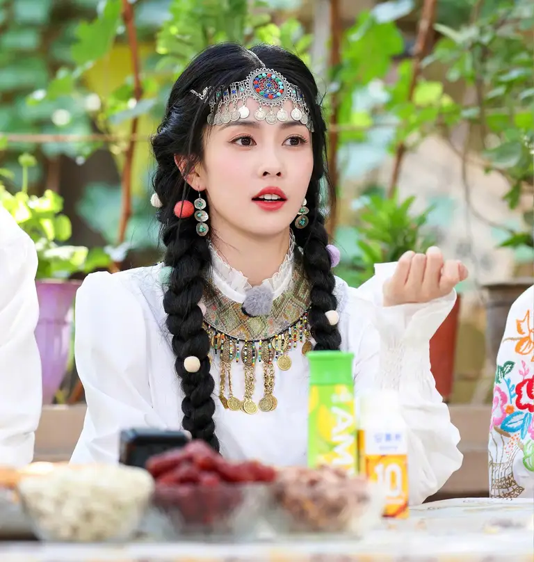 Hành trình hơn một thập kỷ trong làng giải trí đưa Bạch Lộc đi qua cả thành công lẫn thị phi