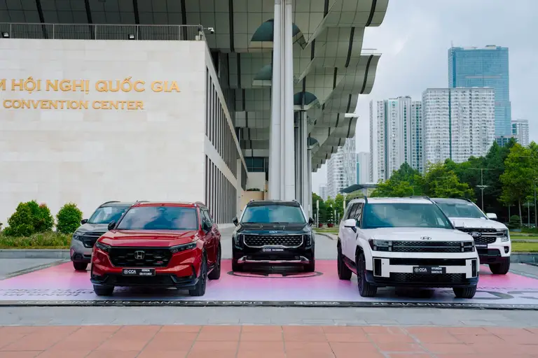 Khai mạc VIMS 2026: Khách đến từ trước giờ mở cửa, khu trưng bày và khu lái thử kín người tham quan - Ảnh 6.